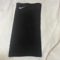 Nike ブラック スポーツ ネックウォーマー