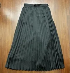 GU プリーツロングスカート　ブラック
