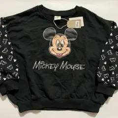 新品未使用　ディズニー　ミッキー　イニシャル　袖総柄　プリントトレーナー　120