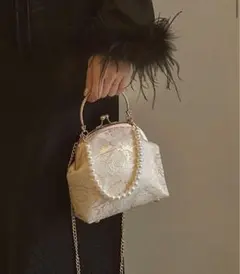 花柄刺繍のパール装飾がま口