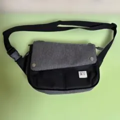 MOUSTACHE グレー ブラック ショルダーバッグのサムネイル
