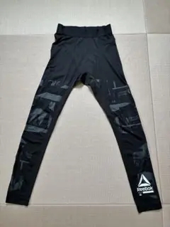 Reebok ブラック レギンス グラフィックプリント