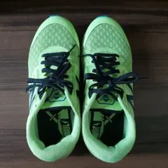 ニューバランス　hanzo　22cm