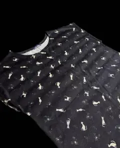 Amulette 半袖Tシャツ 猫 花柄 ブラック