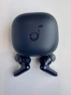 美品　ワイヤレスイヤホン Soundcore P40i A3955 ネイビー
