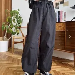 moment＋　すそ　ドロスト　ワーク　パンツ　ブラックのサムネイル