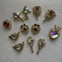 セーラームーンネイルパーツ