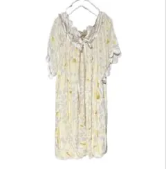 Item thumbnail for item 8ffe7f81-3eb6-4504-8a26-c3dfe9fe464a