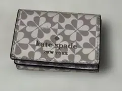 【kate spade NEWYORK】クローバー柄三つ折り財布