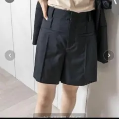 ランダ　センタータックショートパンツ　ネイビーのサムネイル