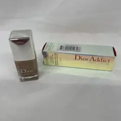 ディオール（Dior）ネイル　ディオール ヴェルニ313 アディクト　口紅218