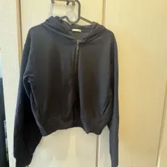 GU UVカットフルジップパーカ