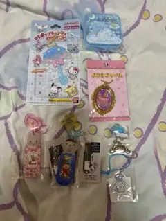 【値下げ】サンリオ　キーホルダー・チャーム・ケース