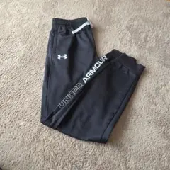 Under Armour ブラック ロングパンツ YXL