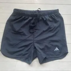 adidas レディースランニングパンツ　黒　4インチ丈S
