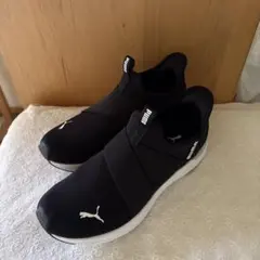 そら様専用PUMA ブラック スニーカー SOFTFOAM
