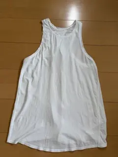 Lululemon ホワイト タンクトップ　サイズ4のサムネイル