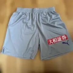 サッカー　PUMA グレー ハーフパンツ Lサイズ　京都サンガのサムネイル