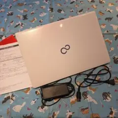 富士通ノートパソコン Fujitsu LIFEBOOK AH30/Wのサムネイル