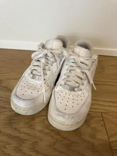 Nike Air Force 1 ホワイト スニーカー