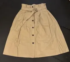 ベージュ ひざ丈スカート