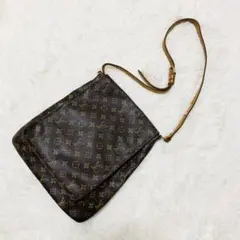 Item thumbnail for item 24831014-9753-435a-868e-e3b05bc9fb64