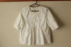 ZARA 刺繍付きホワイト五分袖ブラウス
