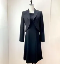 美品　東京ソワール　Ｍ　9号 ショールカラーワンピーススーツ　礼服 喪服