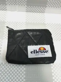 ellesse キルティングポーチ　コインケースのサムネイル
