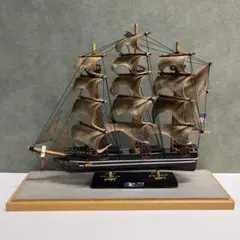 古代ギリシア軍艦　ガレー船　三段櫂船　帆船模型　ケース付き置物　ヴィンテージ品 古代ギリシア軍艦 ガレー船 三段櫂船 帆船模型 ケース付き置物