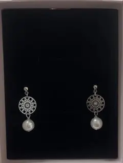 Item thumbnail for item cadd1326-9c44-4543-93e4-c643d8744b5b