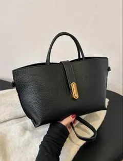 カジュアルショルダーバッグ