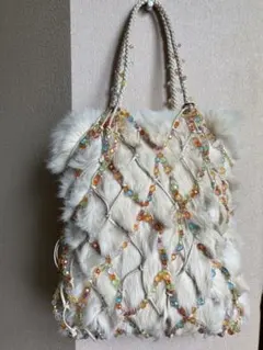 ❤️サエラ❤️ヒスクローネ❤️可愛い❤️お花のモチーフ付❤️刺繍 