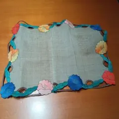 新品　近沢レース　花柄刺繍 テーブルクロス 敷物