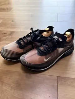 GIRAＴシャツ付きNIKE×GYAKUSOU 27.5cmのサムネイル