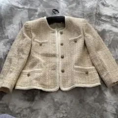 ノーカラージャケット ベージュ