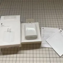 ③ 純正品　Apple 20W USB-C Power Adapter