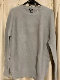 ユニクロ　グレー クルーネック ニットセーター