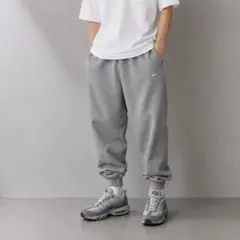 NIKE ナイキ 刺繍ロゴ スウェットパンツ ライトグレー ジョガーパンツ