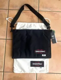 EASTPAK MM6 ボディバッグ レッド - メルカリ