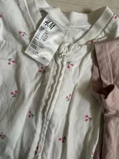 H&M チェリー柄ロンパース 2点セット