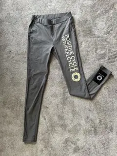 FEELCYCLE グレー　レギンス　ストレッチ素材