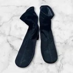 【美品】POLLINI ポリーニ ベロア ショートブーツ 黒 35 イタリア製のサムネイル