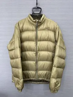 ミズノ 軽量ダウンジャケット ゴールド系