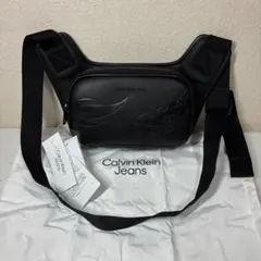 【未使用品】カルバンクライン ロゴ 型押し ボディバッグ ブラック