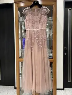 春のSALE❣️桜色のチュールレースのロングドレス、M.新品綺麗