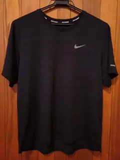 Nike ドライフィットスポーツブラックTシャツ