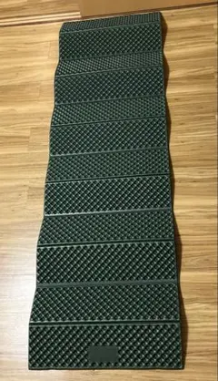 【美品】エバニュー XPE MAT キャンプマット グリーン EBA550のサムネイル