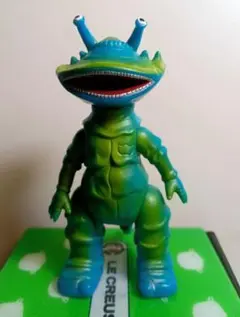 ブルマァク ちびカネゴン蓄光ブルー 未開封新品 - メルカリ