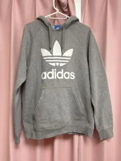 adidas Originals トレフォイル パーカー グレー
